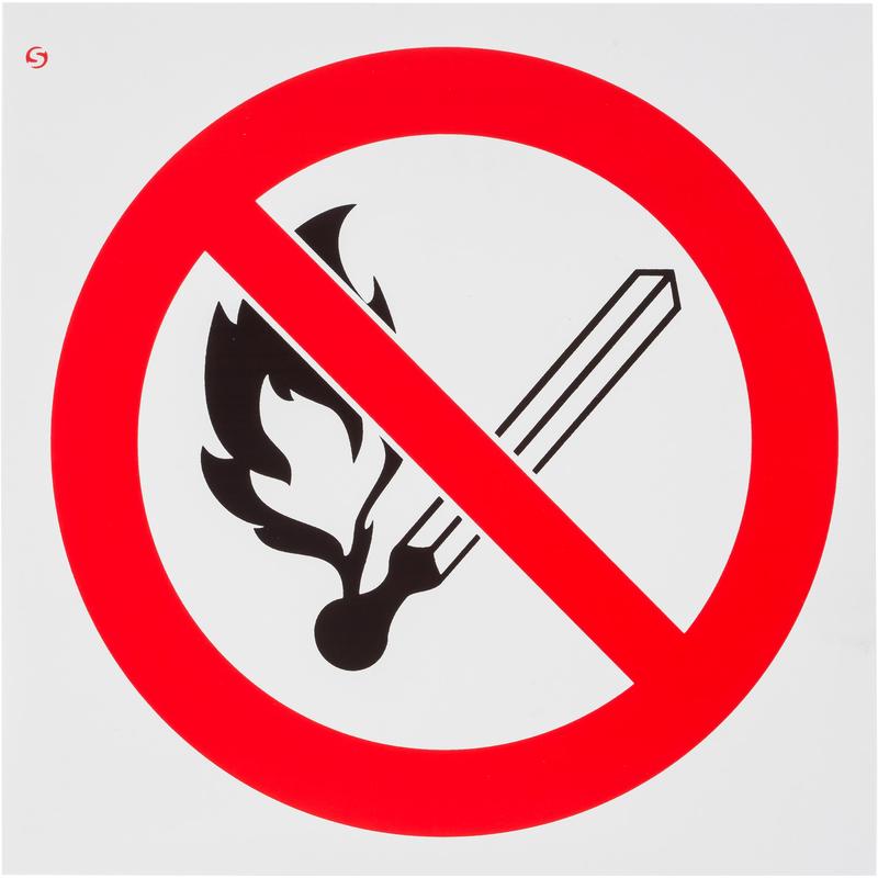 картинка Знак безопасности Запрещается пользоваться открытым огнем и курить P02 (200х200 мм, пленка ПВХ)